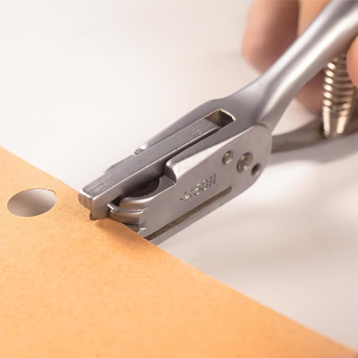 Pattern Notcher 1/4 x 1/16inch, 13.5mm Circular Holes Cutting, Stainless Steel